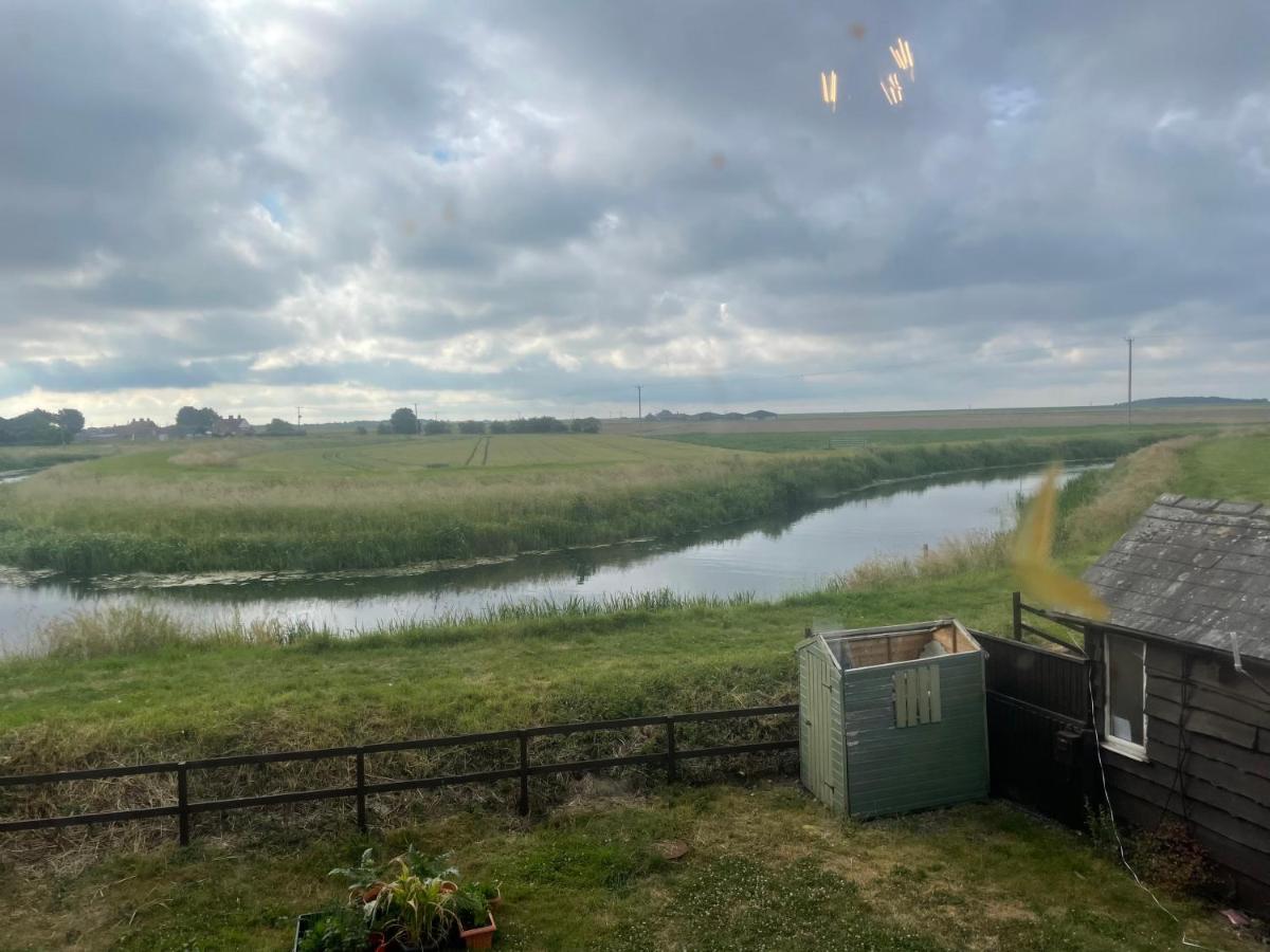 Luxury Glamping At The Riverside Hotel Skegness Kültér fotó